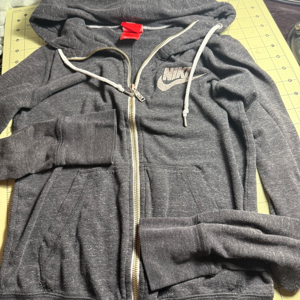 Nike xs hoodie women’s Zip up sweatshirt jacket vintage design grey lightweight